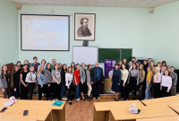 А.Ю. Сегень со студентами Пензенского государственного университета