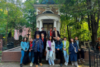 Студенты Литинститута с мастером Фаридом Нагимом