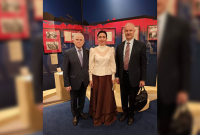Профессор Литинститута С.А. Васильев на открытии выставки «Век Тихого Дона»