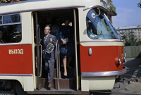 Кадр из х/ф "Операция Ы и другие приключения Шурика", "Мосфильм", 1965 г. Кадр после восстановительной обработки, улучшающей качество фильма, источник: https://transphoto.org/photo/978673/